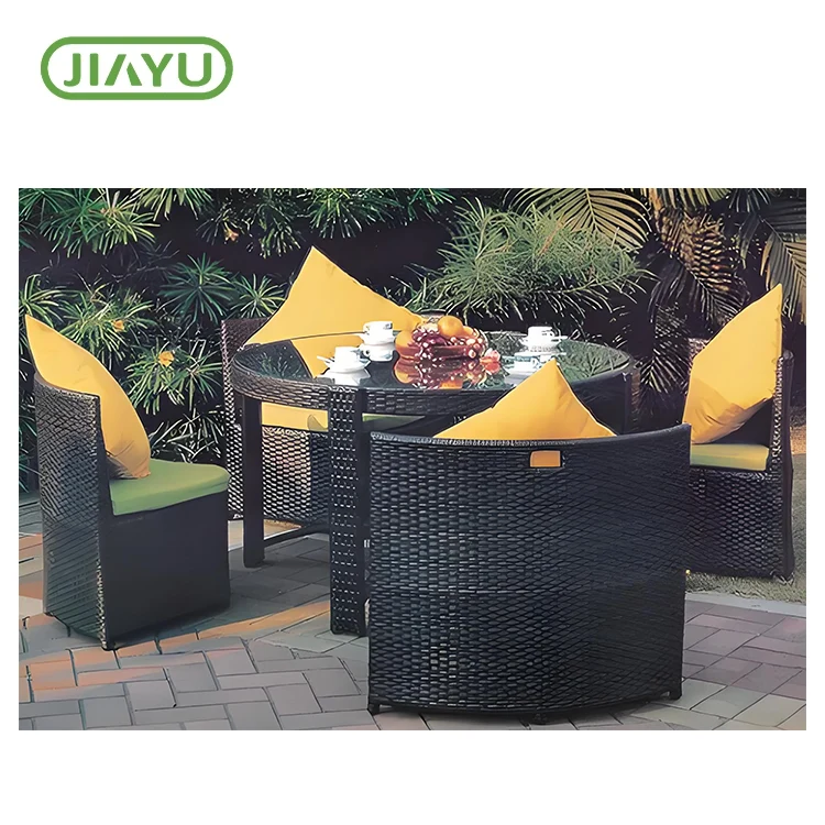 Hansı düşərgə kreslosu paketinizi məhv etmədən rahatlıq probleminizi həll edir?